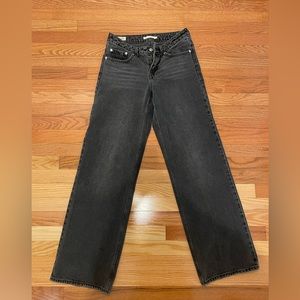 Levi’s Low Loose black jeans size 27 x 34